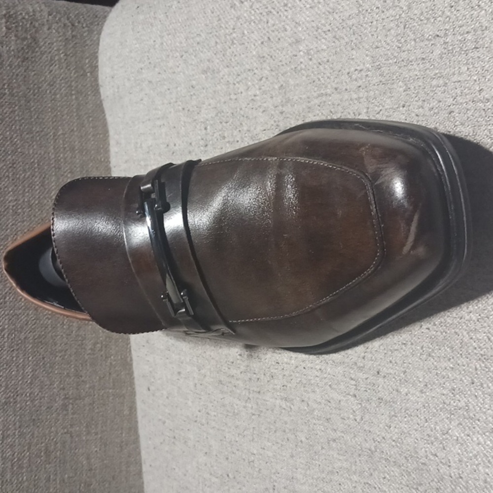 Steve Madden size 12 Brown shoe